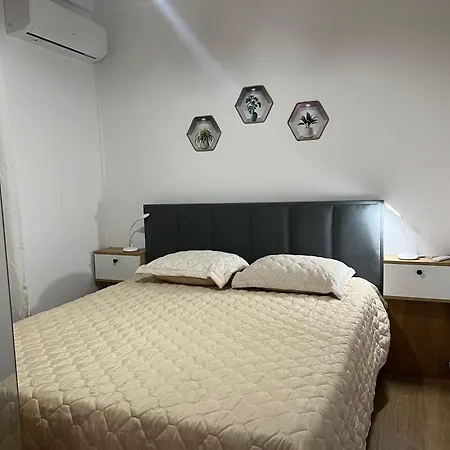 Village -garden House Daias Holiday home